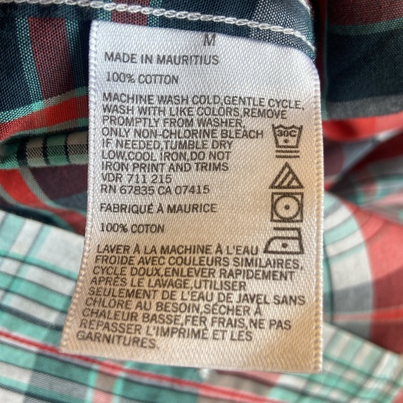 💜Nautica Plaid Button up shirt Men’s size medium - Picture 8 of 8